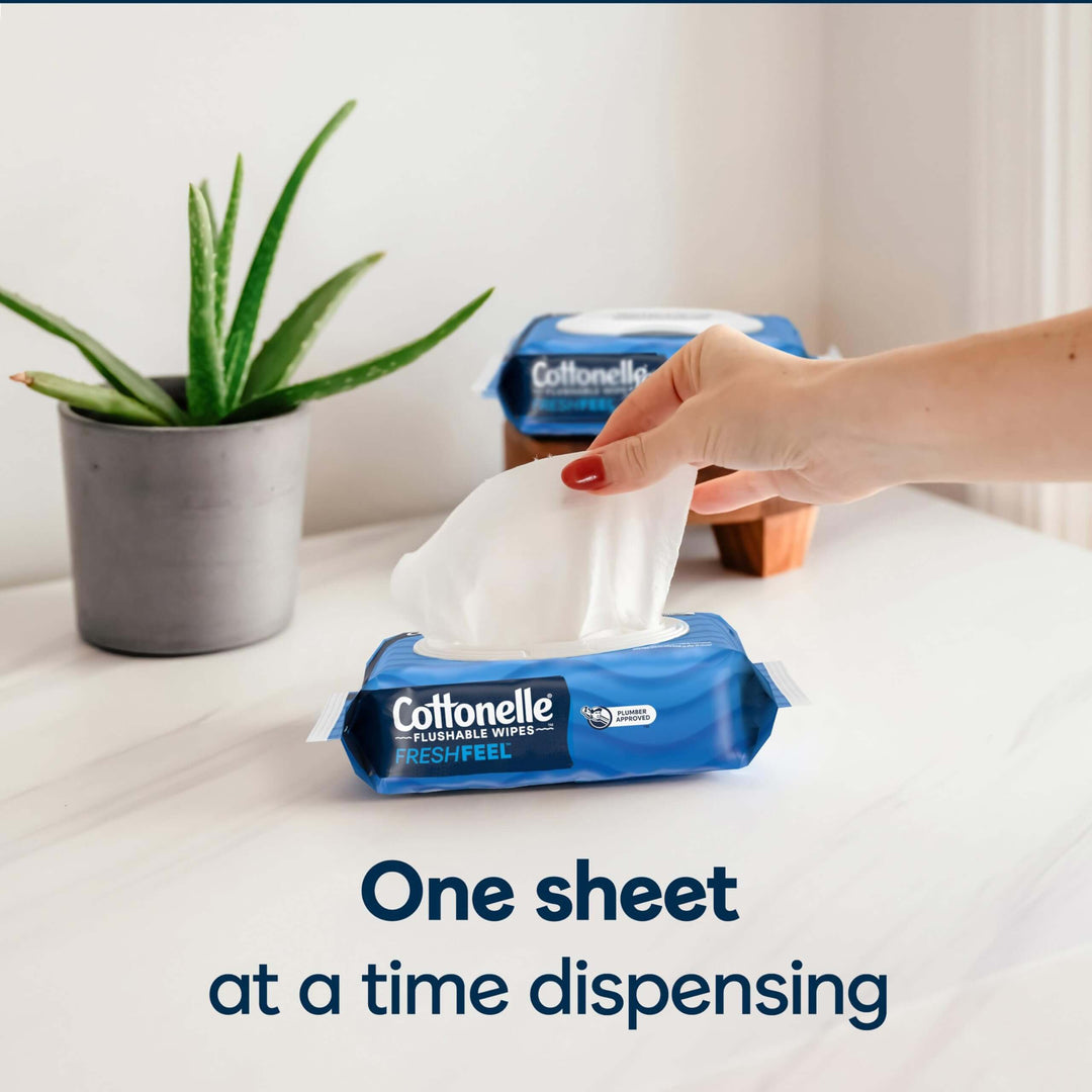 Cottonelle XL Flushable Wet Wipes, Adult Wipes Large, 8 Flip-Top Packs, 45 Wipes Per Pack (360 Total Wipes), Packaging May Vary