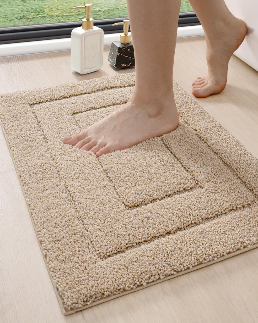 DEXI Bathroom Rug Mat, Extra Soft Absorbent Premium Bath Rug, Non-Slip Comfortable Bath Mat, Carpet for Tub, Shower, Bath Room, Machine Washable, 16"x24", Beige DEXI