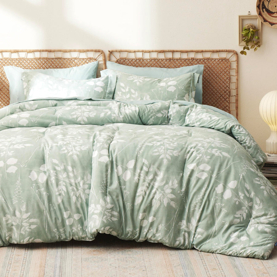 Bedsure Queen Comforter Set - 7 Pieces Sage Green Floral Bedding Sets Queen Bed in a Bag with Reversible Botanical Flowers Comforter, Sheets, Pillowcases & Shams Bedsure