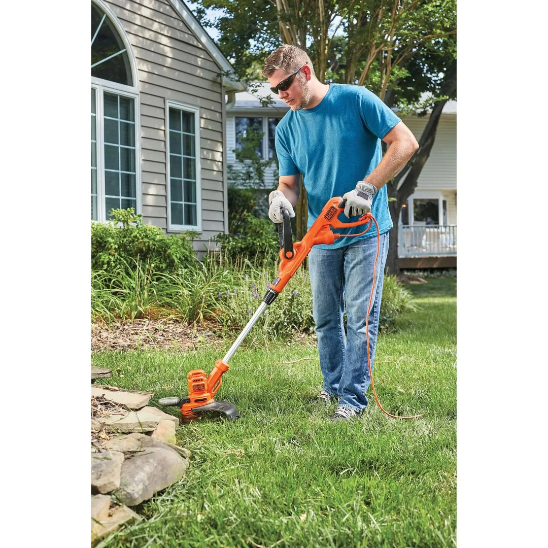 BLACK+DECKER Weed Wacker with Auto Feed, 14-Inch 2 in 1 String Trimmer Lawn Edger, Powerful 6.5-Amp Lightweight Electric Weed Eater (BESTA510) 