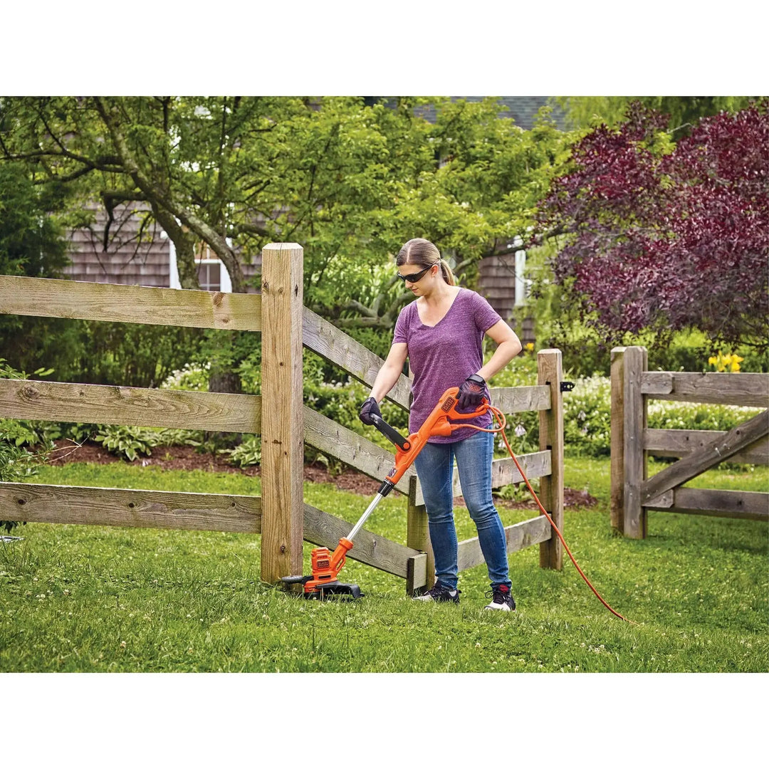 BLACK+DECKER Weed Wacker with Auto Feed, 14-Inch 2 in 1 String Trimmer Lawn Edger, Powerful 6.5-Amp Lightweight Electric Weed Eater (BESTA510) 