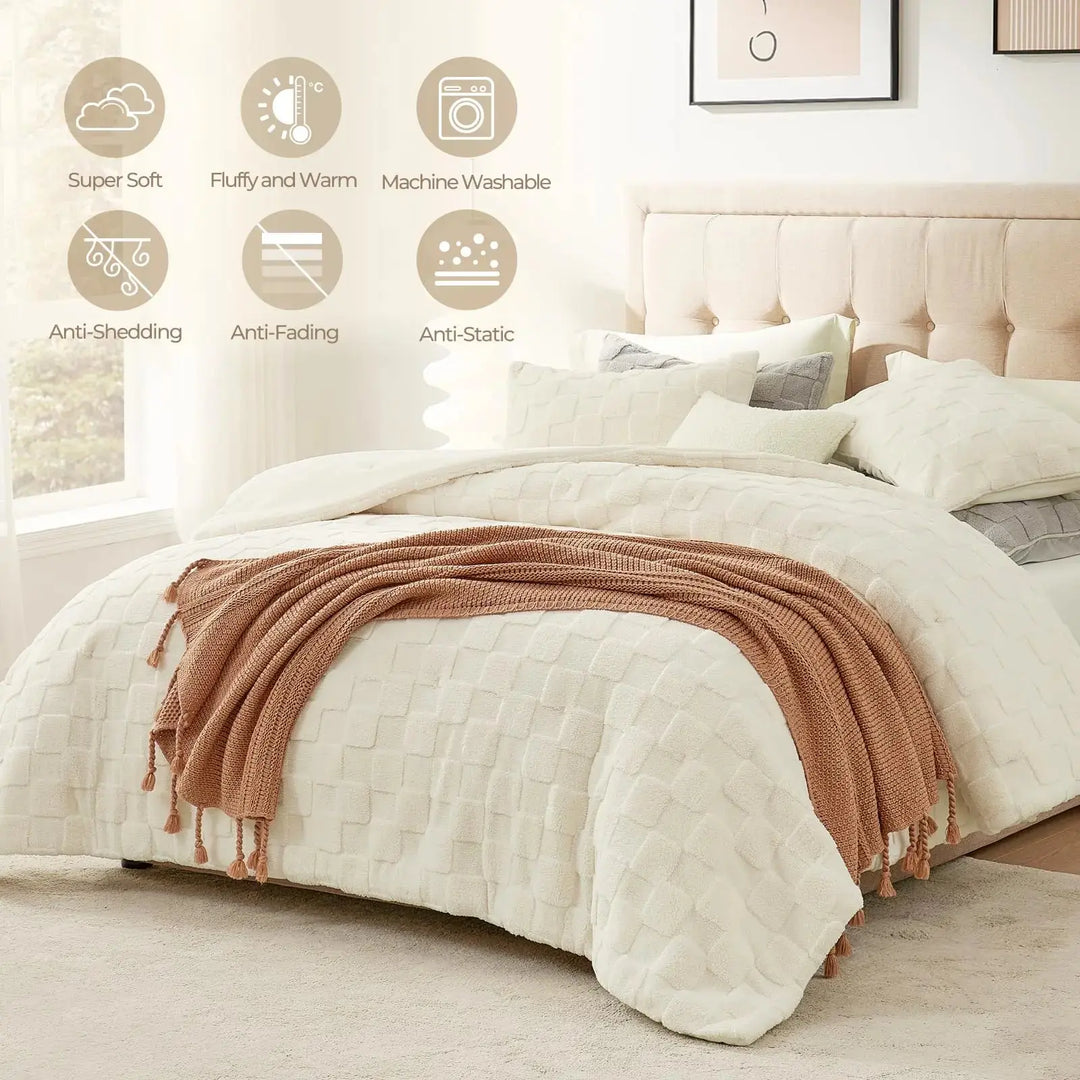 Cozy Bliss Fluffy Queen Size Comforter Set Ivory, Farmhouse Jacquard Checkered Sherpa Bed Set, Ultra Soft Thick Bedding Set for Winter, 3 Pieces, 1 Fuzzy Comforter & 2 Pillow Shams 