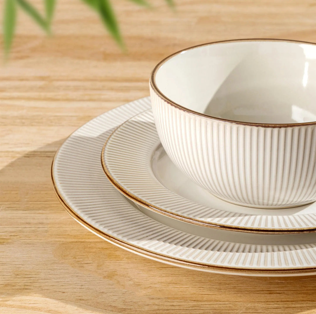 GBHOME Ceramic Dinnerware Sets 12 pcs Embossed Elegant Stoneware Plates and Bowls