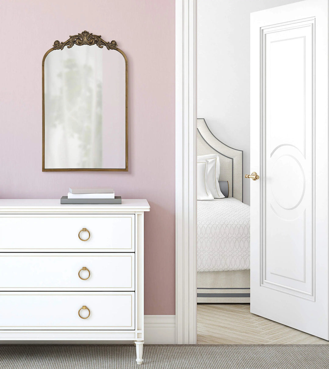 Kate and Laurel Arendahl Traditional Arch Mirror, 19 x 31, Gold, Baroque Inspired Wall Decor