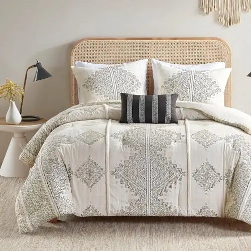 Madison Park King Comforter Set, Boho Comforters with Chenille Trims King Bedding, All Seasons, Microfiber Bedding King Size Comforters, Pillow & Shams, Ibiza, King/Cal King, Black/Ivory 4 Piece 