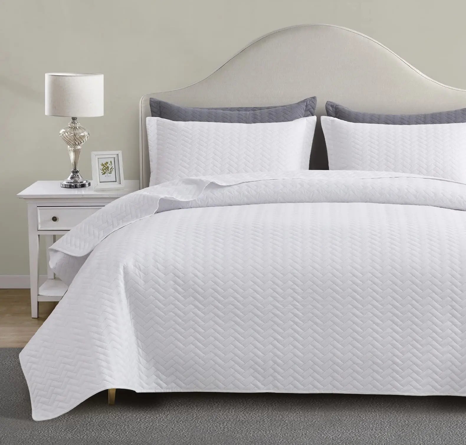 Maple&Stone White Quilt Set King Size, Lightweight Bedspread Ultrasonic Chevron Pattern Light Coverlet for All Season Comforter Bedding Decor - 3 Piece King Bed Cover Sets 