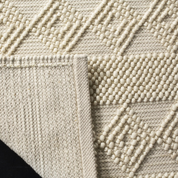 SAFAVIEH Natura Wool Area Rug 8&
