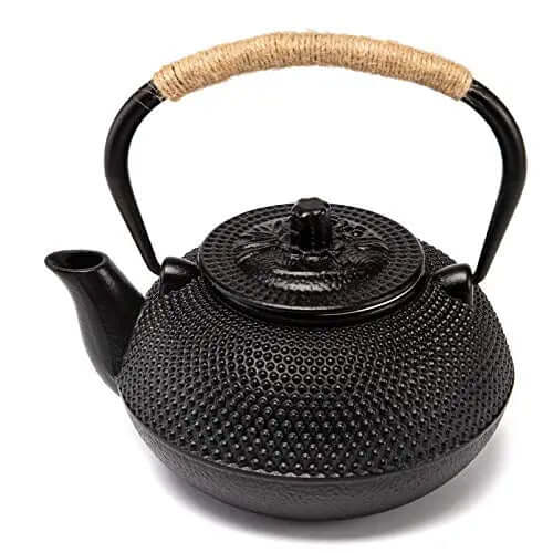 Japanese Tetsubin Tea Kettle | Cast Iron Teapot with Stainless Steel Infuser, 900ML - Black