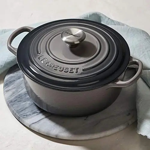 Le Creuset 10-Piece Signature Enameled Cast Iron Cookware Set with  Stainless Steel Knob